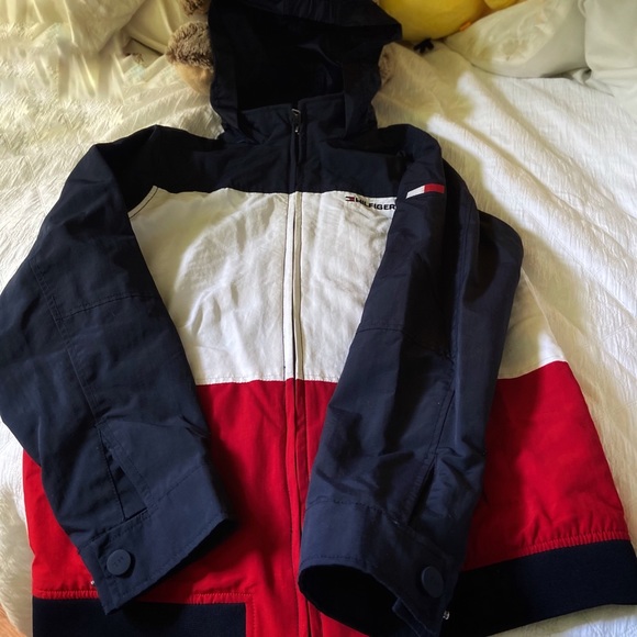 TOMMY HILFIGER Hooded Windbreak Jacket for Boys - Picture 2 of 8